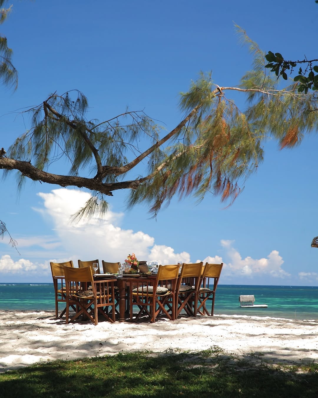 Kenya & Tanzania Coastline — Diani & Zanzibar